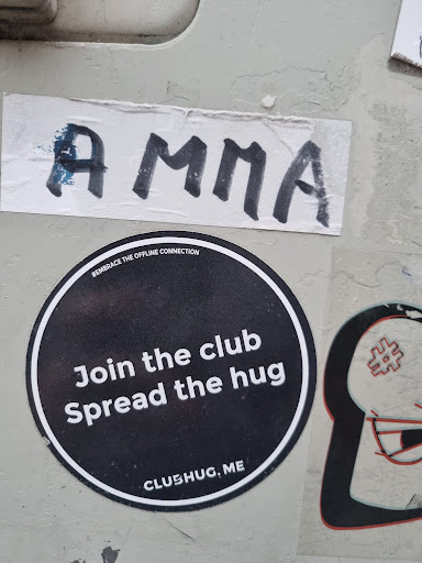 Street sticker Join the club Spread the hug CLUBHUG.ME