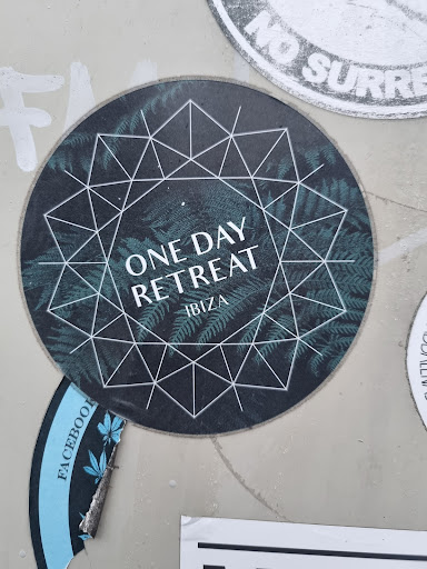 Street sticker Amsterdam NO SURR ONE DAY RETREAT IBIZA FACEBOOK ILLI