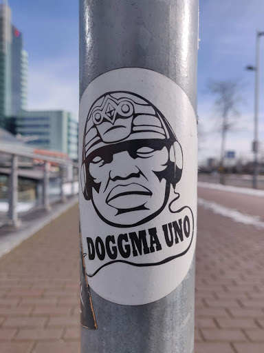 Street sticker DOGGMA UNO