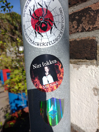 Street sticker Amsterdam @VINCEN Niet fokken Met Nouk 9 oct. 2022, 15:10