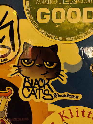 Street sticker I STAYING GOOD, GOOD FEELS FEELS GOOD, AMSTERDAM NI STAYING HIGH RATS BLACK CATS &amp;DEAD RETTS INSTA:@DAMO CALIPACK SHBOURS Klitt