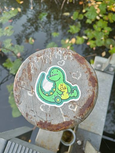 Street sticker Berlin Dynosaur