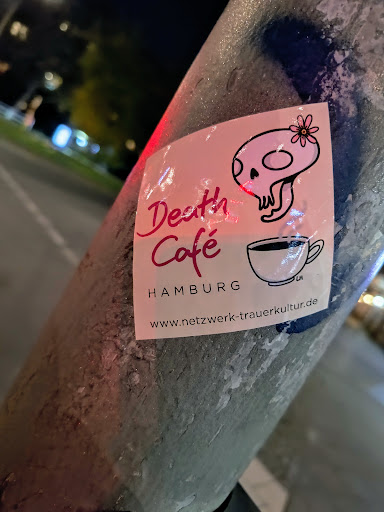 Street sticker Berlin Death Caf&eacute; HAMBURG LH www.netzwerk-trauerkultur.de