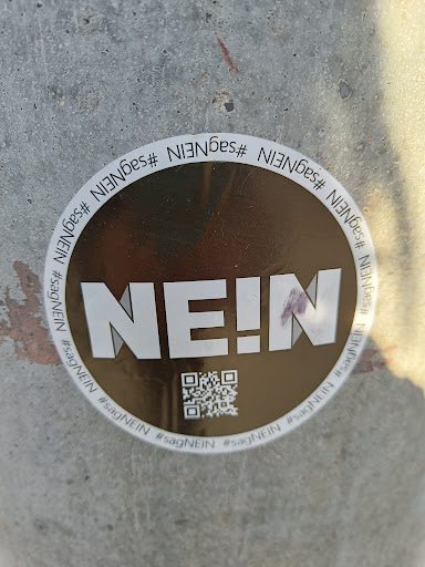 Street sticker NENDES# MEN