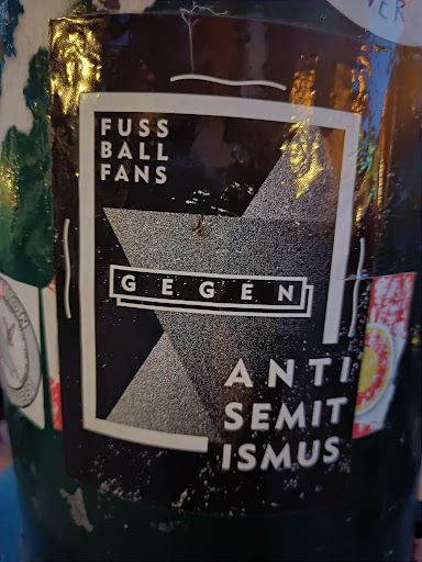 Street sticker SAMPLE FUSS BALL FANS G E G EN ON ANTISEMITISMUS