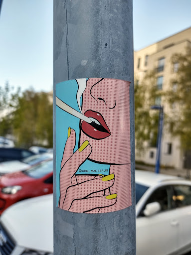 Street sticker @CHILL MAL IBERLIN