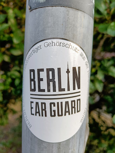 Street sticker Berlin Hoch wertiger Geh&ouml;rschutz aus der BERLIN and I EAR GUARD Larms, BERLIN