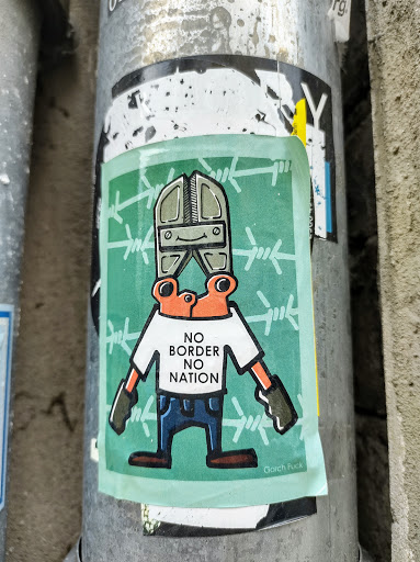 Street sticker Berlin NO BORDER NO NATION Gorch Ruck