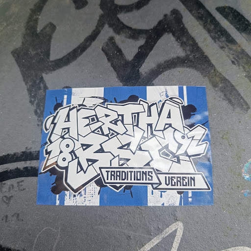 Street sticker ESTARTHA ERE الأحساء TRADITIONS &amp; VEREIN 12