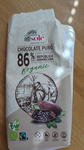 A bag of Chocolates Solé from Barcelona 1946. The bag is for 86% dark chocolate, República Dominicana. It also states that the chocolate is organic.