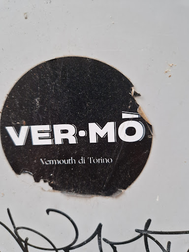 Street sticker VER.MO Vermouth di Torino