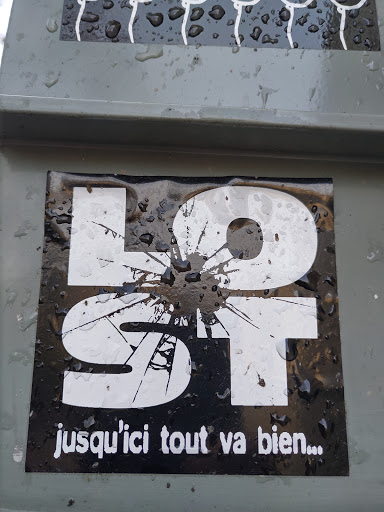 Street sticker LOST jusqu'ici tout va bien.