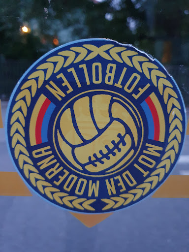 Street sticker Stockholm Footbalen mot den moderna