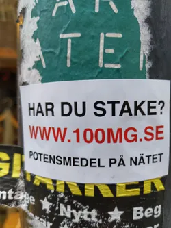 Street sticker A sticker advertising a website for potency medication. The text is in Swedish.