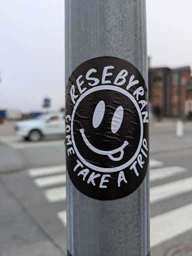 Street sticker COME TAKE A TRIP