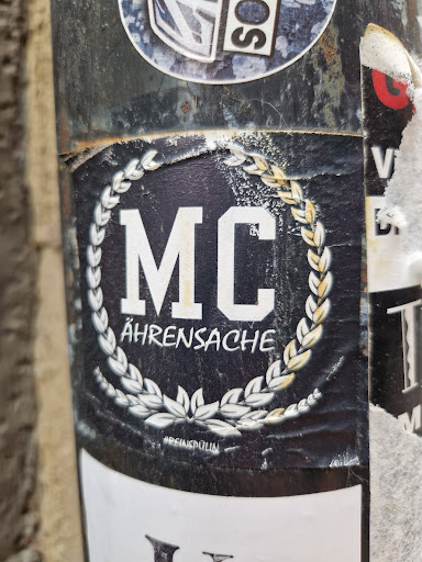 Street sticker Stockholm so V MC &Auml;HRENSACHE