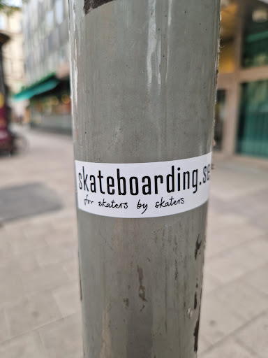 Street sticker skateboarding.se for skaters by skaters