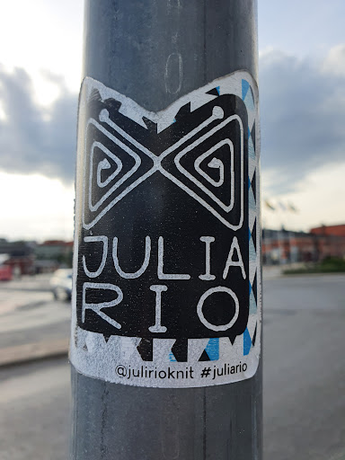 Street sticker Stockholm JULIA RIO @julirioknit