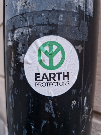 Street sticker Ⓡ EARTH PROTECTORS