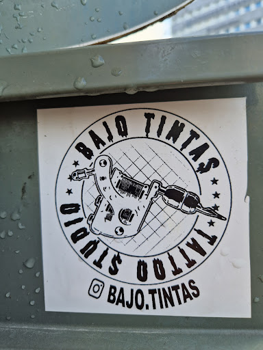 Street sticker Stockholm BAJO TINTAS BAJO.TINTAS TATTOO STUDIO