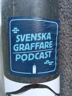 A dark-blue sticker with light-blue text and a spray can icon. The text says "Svenska Graffare Podcast".