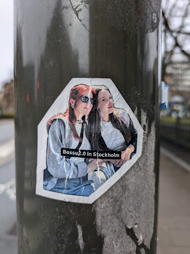 Street sticker Bossu2.0 in Stockholm