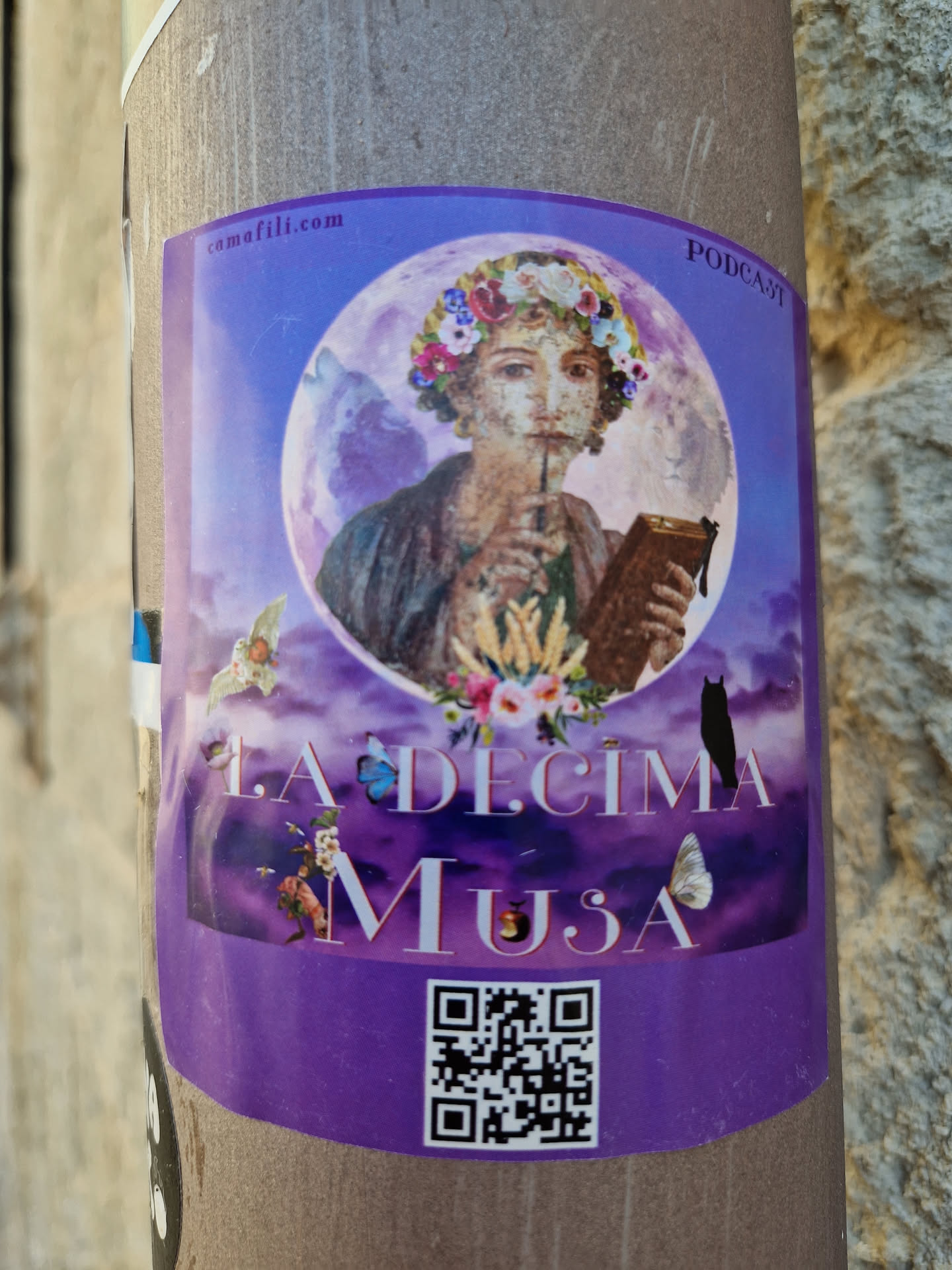 Purple sticker with an illustration of a woman with a flower crown holding a book under the moonlight. It includes a QR code and the podcast's website address.