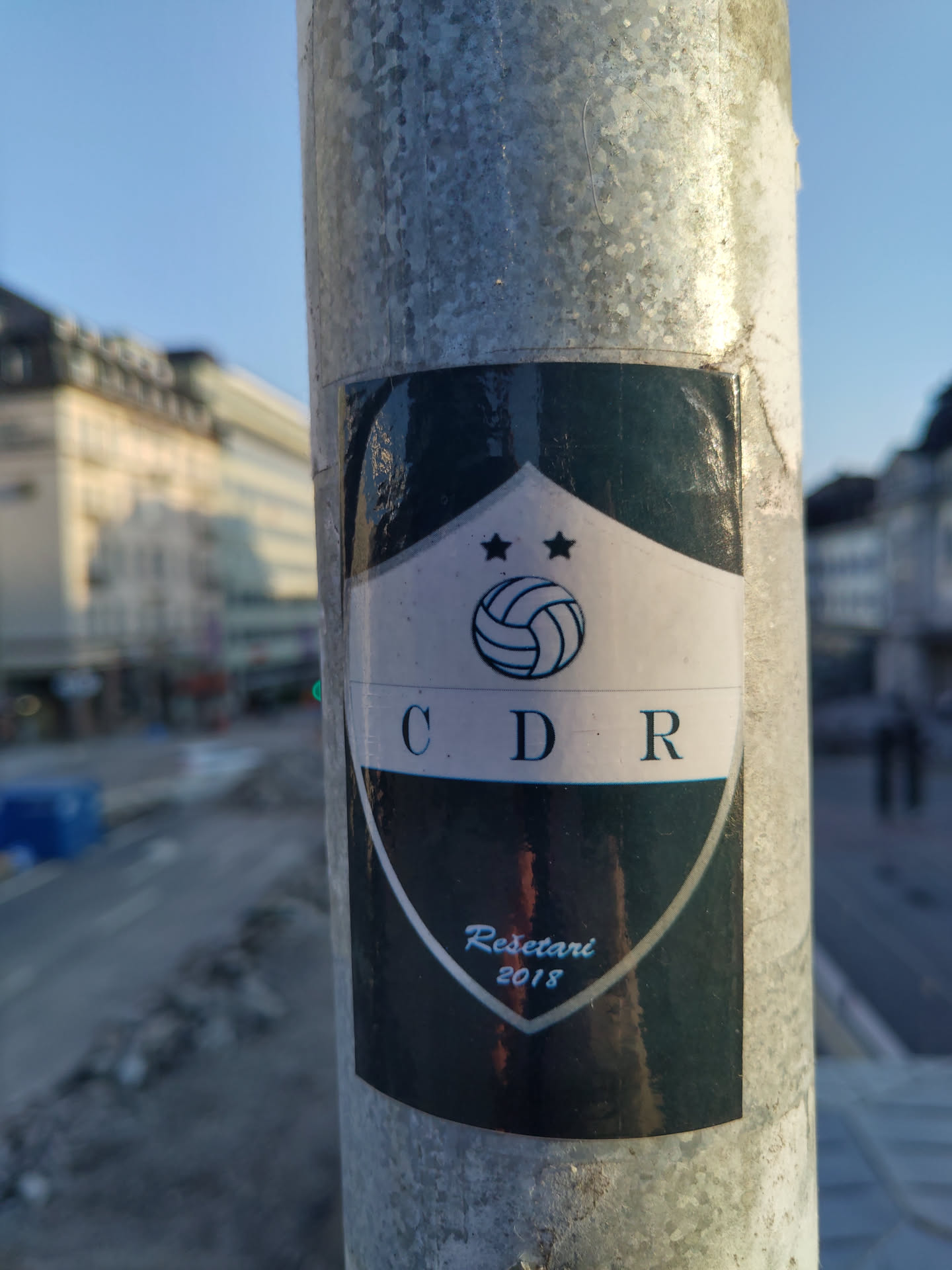 A sticker featuring a shield with the letters CDR, two stars above a volleyball, and the text 'Resetari 2018'.