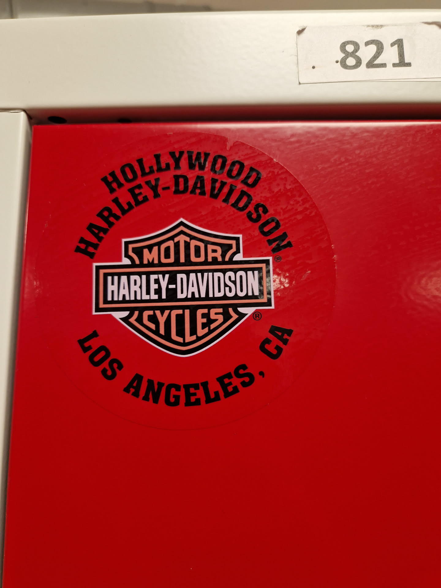 Round sticker featuring the Harley Davidson logo and text. The text says 'Hollywood Harley-Davidson Los Angeles, CA'.